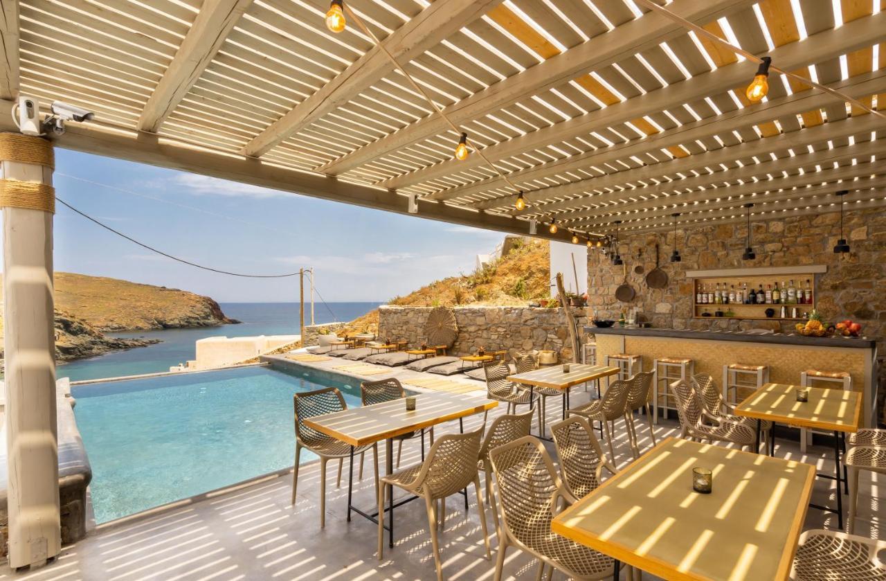 Sea Rock & Sky Private Residence Merchia Beach ภายนอก รูปภาพ