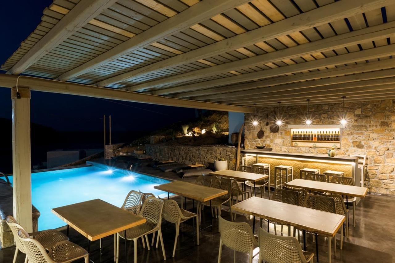 Sea Rock & Sky Private Residence Merchia Beach ภายนอก รูปภาพ