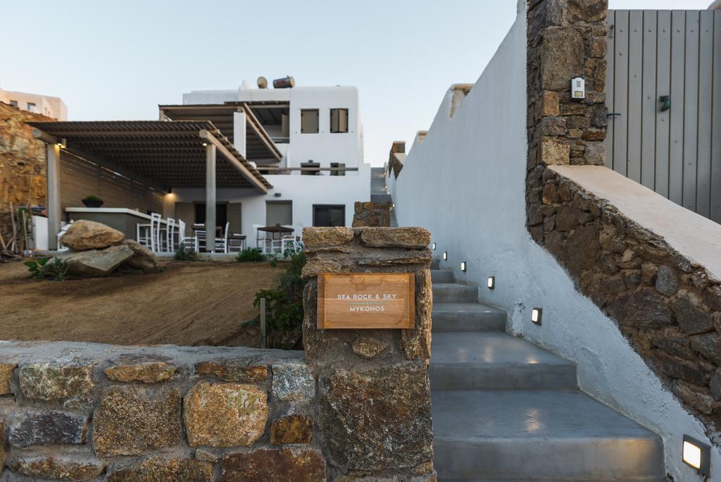 Sea Rock & Sky Private Residence Merchia Beach ภายนอก รูปภาพ