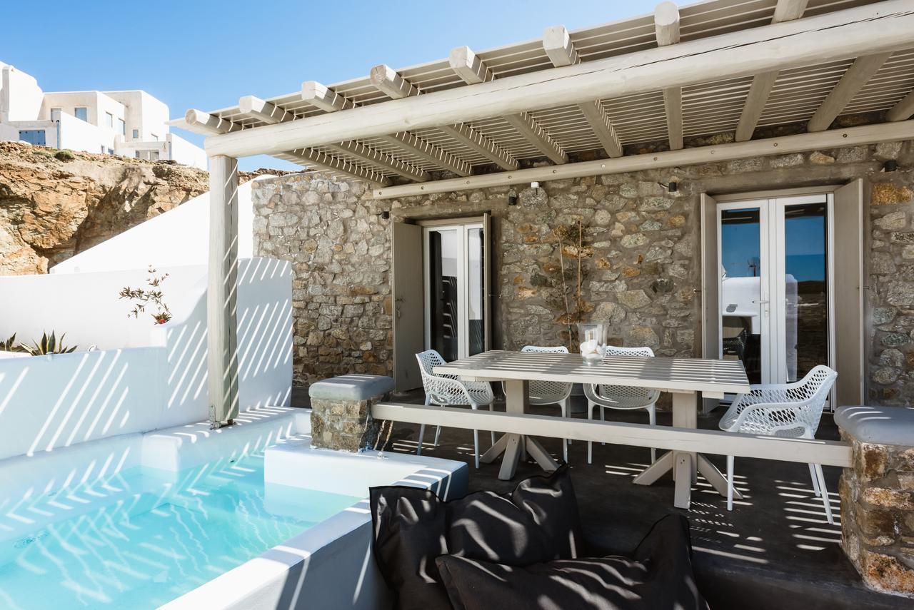 Sea Rock & Sky Private Residence Merchia Beach ภายนอก รูปภาพ