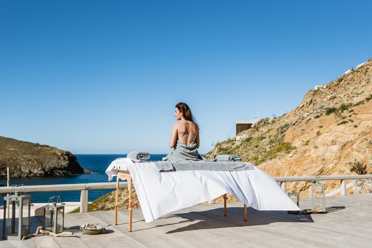 Sea Rock & Sky Private Residence Merchia Beach ภายนอก รูปภาพ